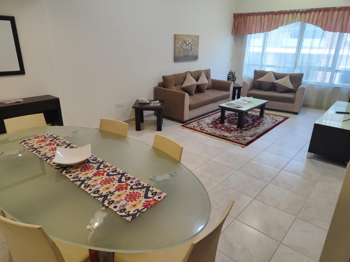 Al Raya Hotel Apartments Дубай Екстер'єр фото