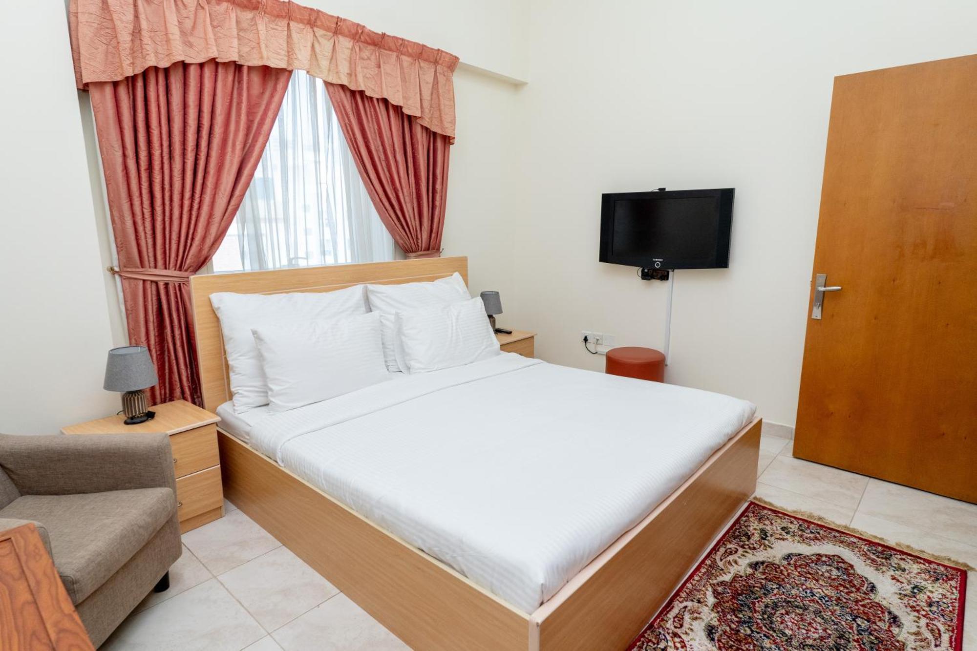 Al Raya Hotel Apartments Дубай Екстер'єр фото