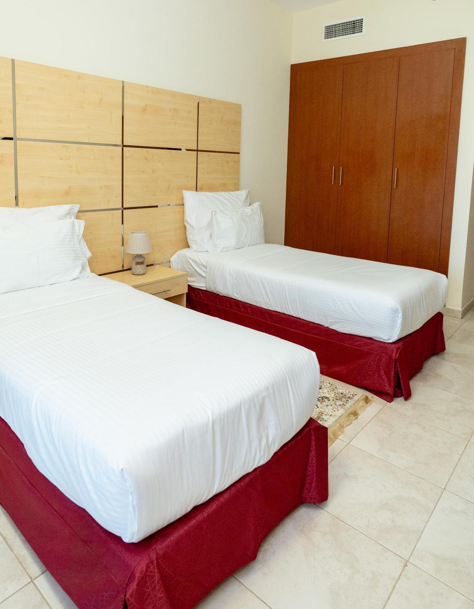 Al Raya Hotel Apartments Дубай Екстер'єр фото