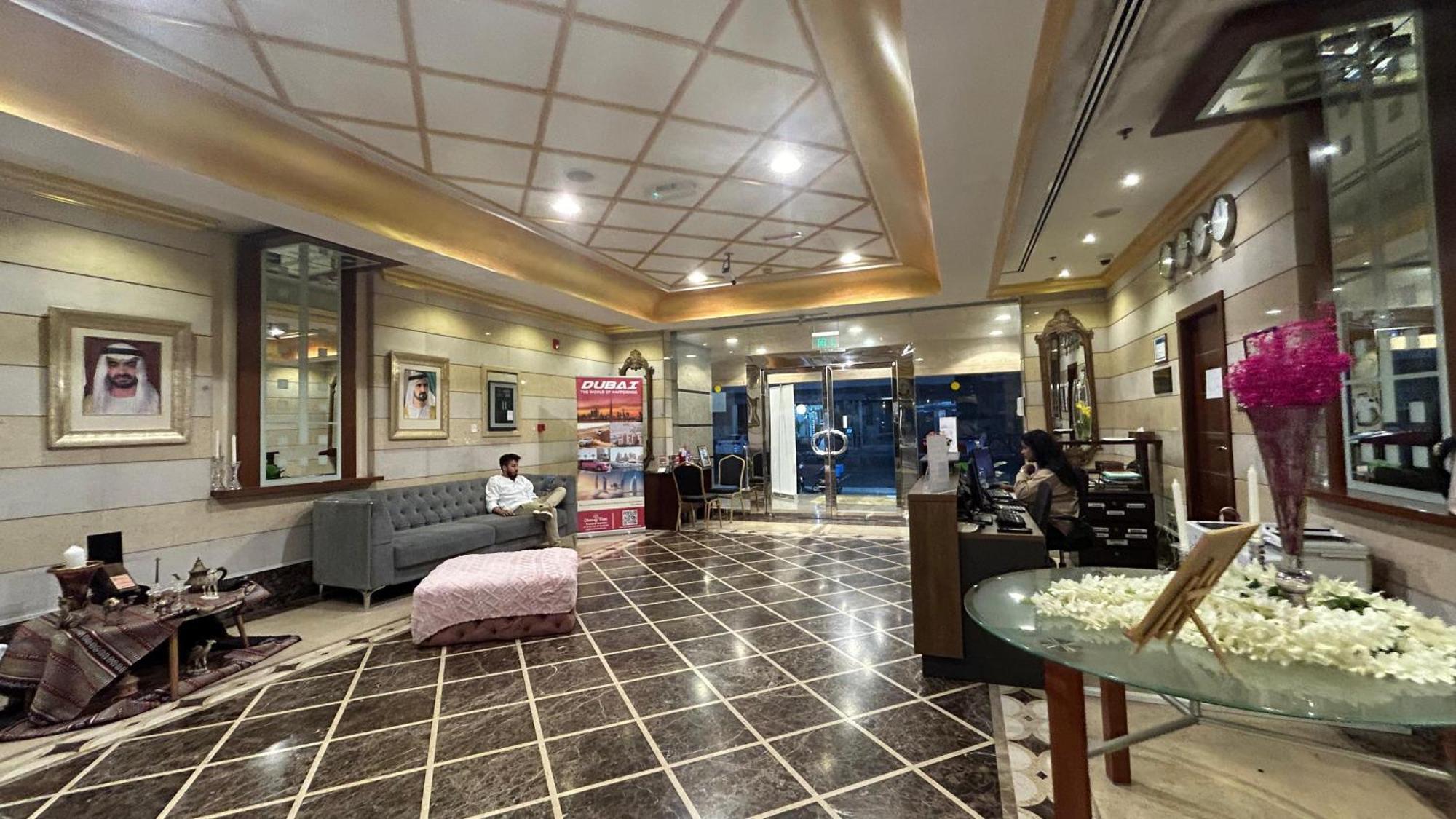 Al Raya Hotel Apartments Дубай Екстер'єр фото