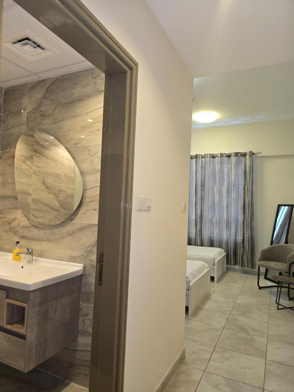 Al Raya Hotel Apartments Дубай Екстер'єр фото